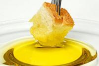 Хлеб и оливковое масло - идеальное сочетание, уверены кардиологи